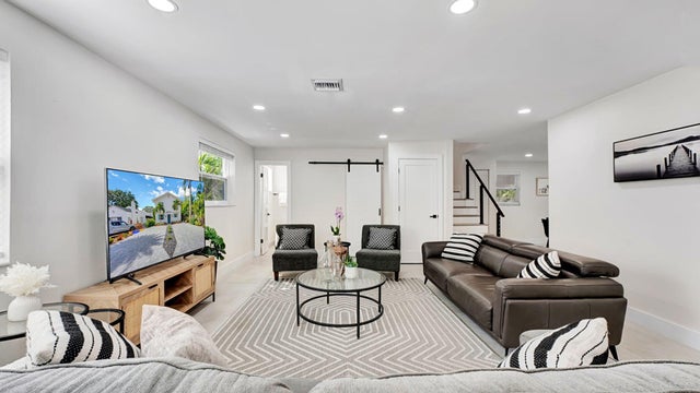 3 of 65 - 218 Ne 10th Street, Delray Beach, FL