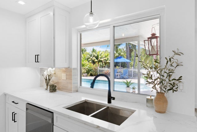 2 of 39 - 4060 Lake Drive, Coconut Creek, FL