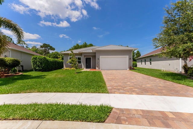 1 of 39 - 675 Ne Moss Rose Place, Port Saint Lucie, FL