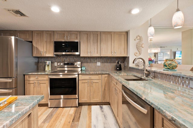 5 of 43 - 5051 N Highway A1a #34, Fort Pierce, FL