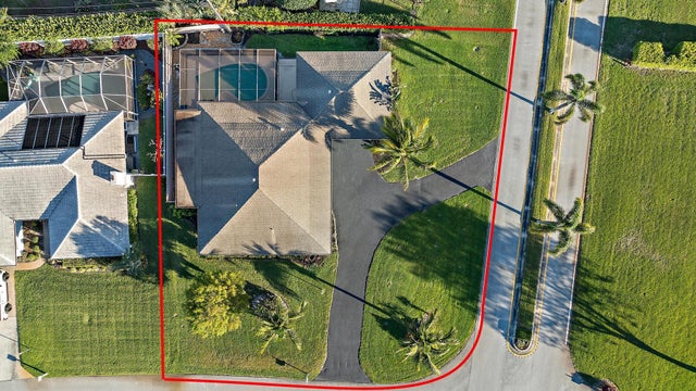2 of 25 - 3 Se Paddock Circle, Jupiter, FL