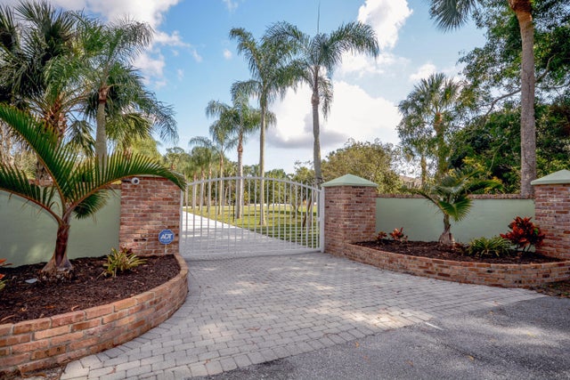 1 of 50 - 10534 Dogwood Trl, Jupiter, FL