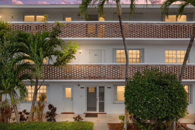 2 of 26 - 2050 Ne 39th St #110 S, Lighthouse Point, FL