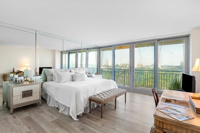 2 of 36 - 1180 S Ocean Blvd #7b, Boca Raton, FL