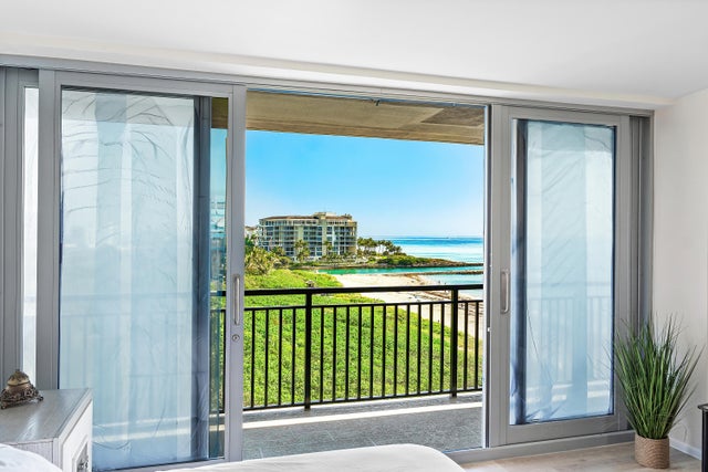4 of 36 - 1180 S Ocean Blvd #7b, Boca Raton, FL