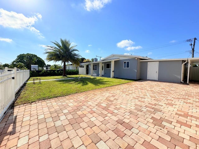 2 of 18 - 1034 Almeria Road, West Palm Beach, FL