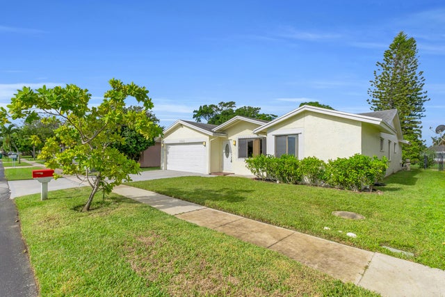5 of 46 - 1541 Sw 102nd Terrace, Davie, FL