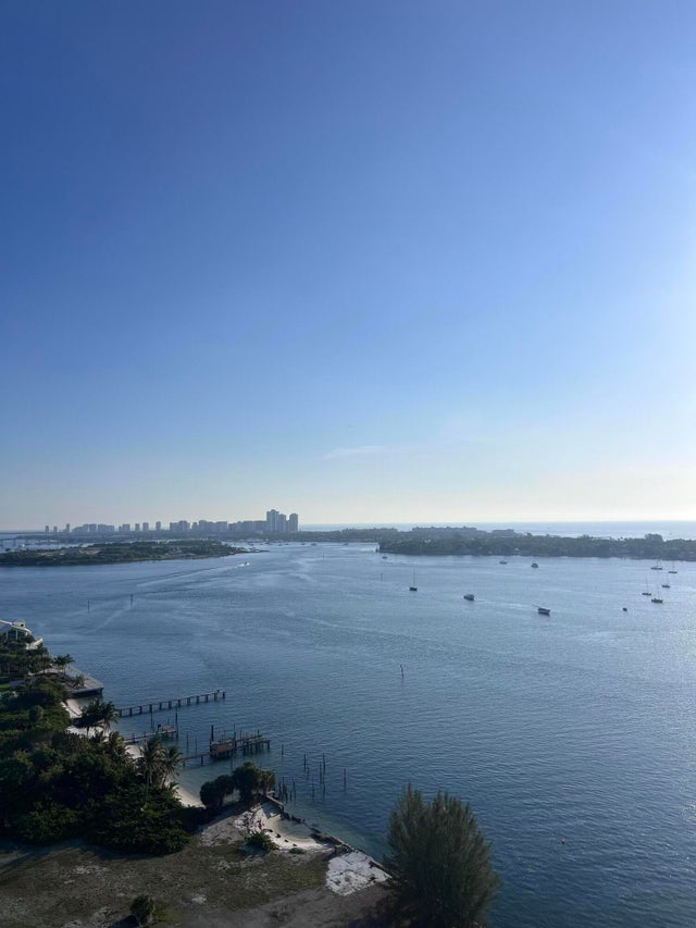 3 of 21 - 5600 N Flagler Dr #2309, West Palm Beach, FL