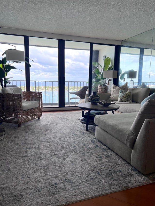 4 of 21 - 5600 N Flagler Dr #2309, West Palm Beach, FL