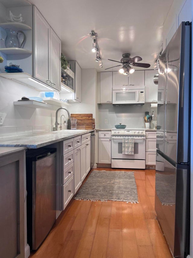 5 of 21 - 5600 N Flagler Dr #2309, West Palm Beach, FL