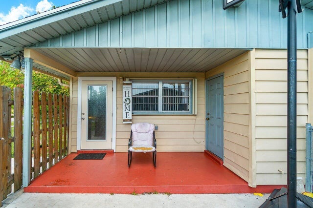 4 of 27 - 1441 W Hardee St, Lantana, FL