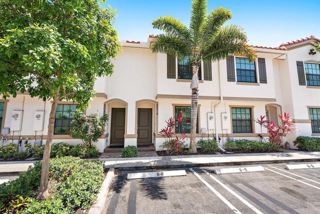 1 of 31 - 5050 Genove Pl, Riviera Beach, FL
