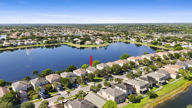 1 of 55 - 154 Berenger Walk, Royal Palm Beach, FL