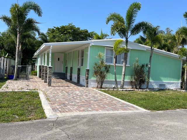 1 of 21 - 11876 Atlantic Cir, Boca Raton, FL