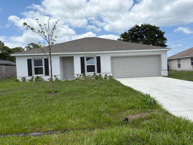 1 of 4 - 315 Ne Granduer Av, Port Saint Lucie, FL