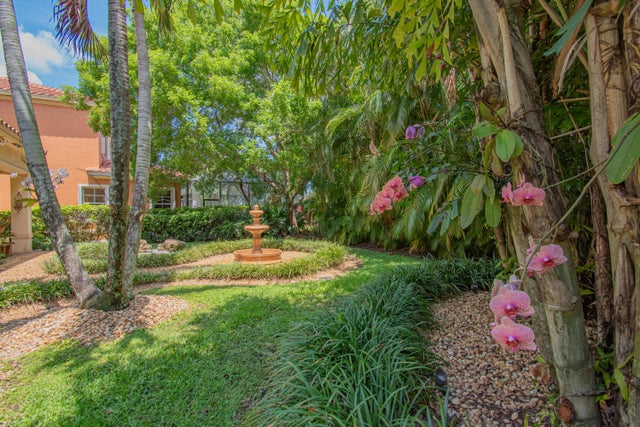 2 of 48 - 10689 Willow Oak Ct, Wellington, FL