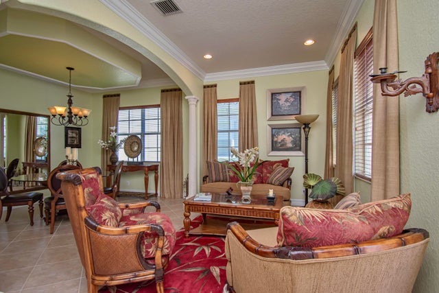 5 of 48 - 10689 Willow Oak Ct, Wellington, FL