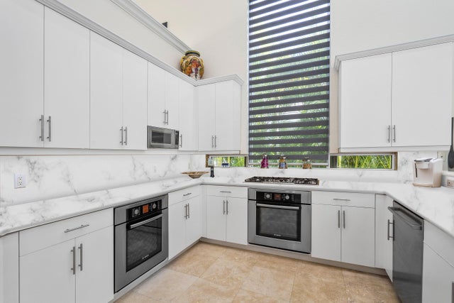 5 of 37 - 6379 Avalon Pointe Court, Boca Raton, FL