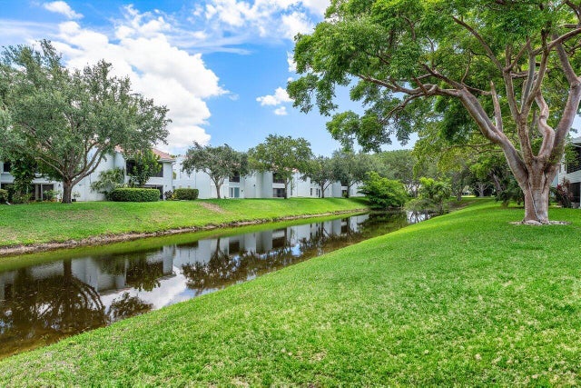 4 of 36 - 6157 Old Court Road #225, Boca Raton, FL