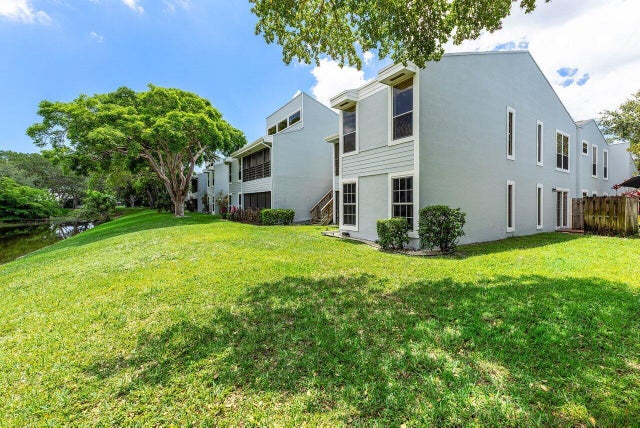 5 of 36 - 6157 Old Court Road #225, Boca Raton, FL