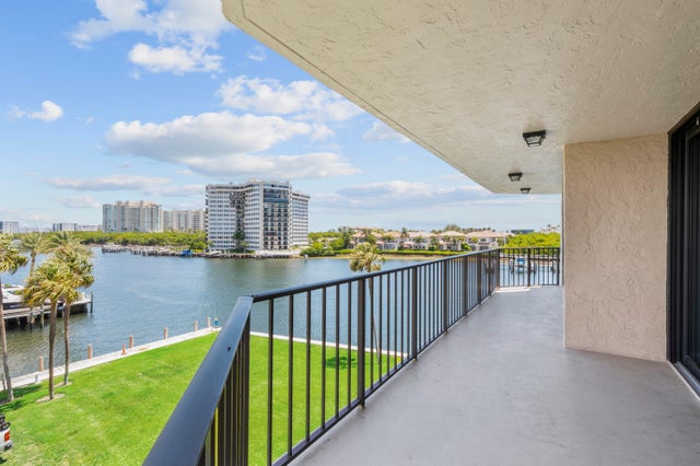 4 of 65 - 899 Jeffery St #414, Boca Raton, FL