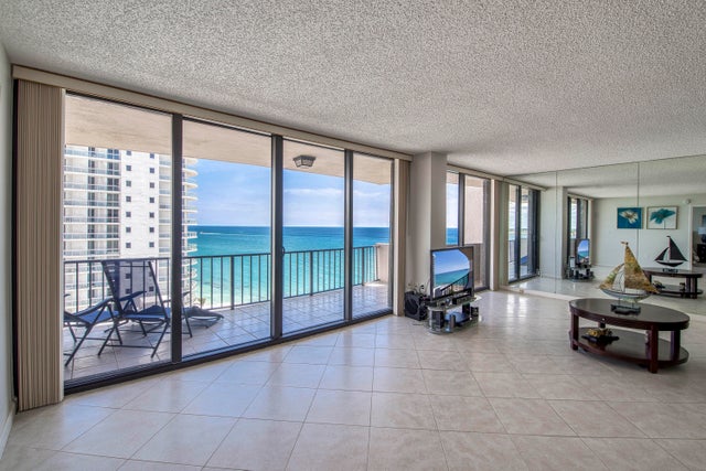 5 of 31 - 4200 N Ocean Drive #1-1405, Singer Island, FL