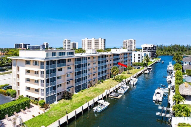 2 of 32 - 750 Ne Spanish River Blvd #3020, Boca Raton, FL