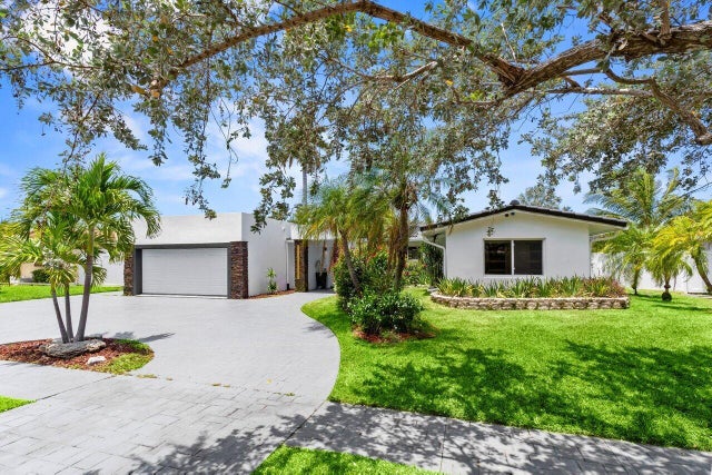 2 of 56 - 2611 Ne 49 Street, Lighthouse Point, FL