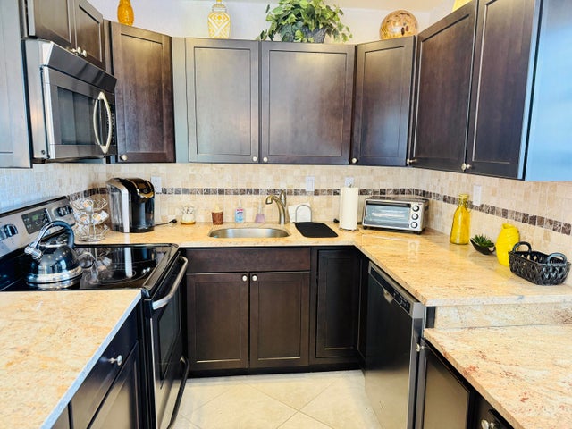 2 of 24 - 478 Capri J, Delray Beach, FL