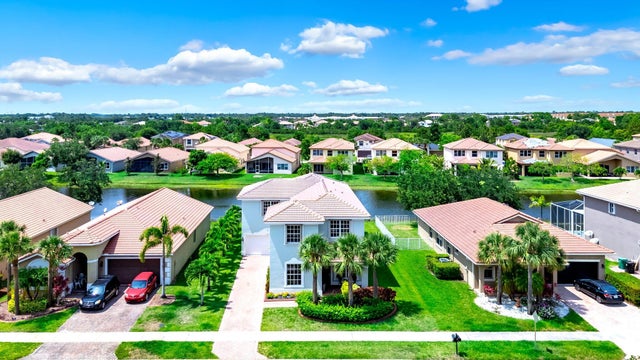 2 of 55 - 1855 Sw Jamesport Drive, Port Saint Lucie, FL