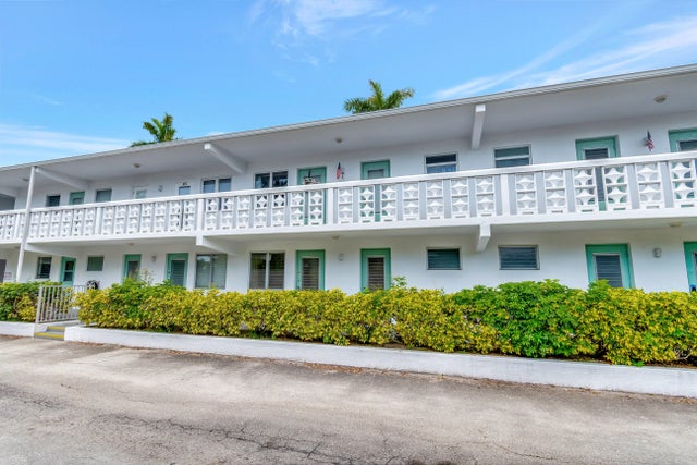 3 of 47 - 2161 Ne 42nd Ct #116, Lighthouse Point, FL