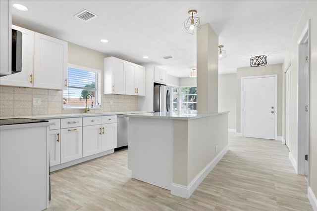 5 of 44 - 13921 Royal Palm Court #d, Delray Beach, FL