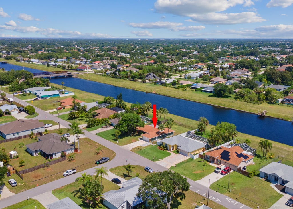 1165 Sw Abingdon Av, Port Saint Lucie