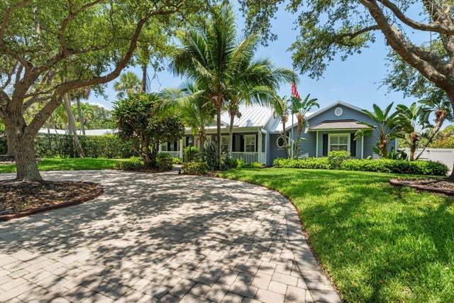 1 of 44 - 10 Copaire Rd, Sewalls Point, FL