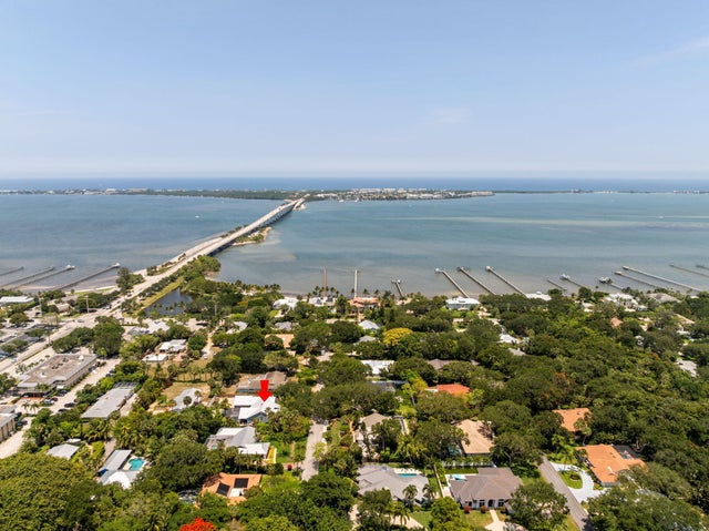 2 of 44 - 10 Copaire Rd, Sewalls Point, FL