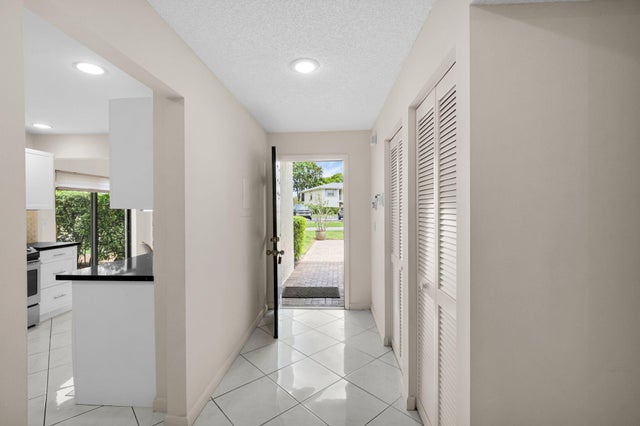 3 of 54 - 12 Westgate Lane #c, Boynton Beach, FL