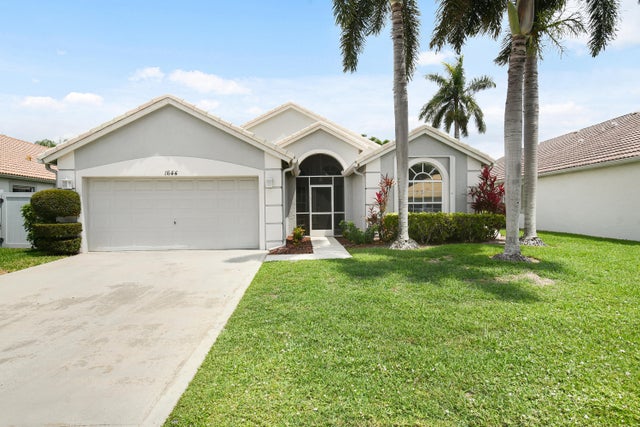 1 of 38 - 1644 Oak Berry Cir, Wellington, FL