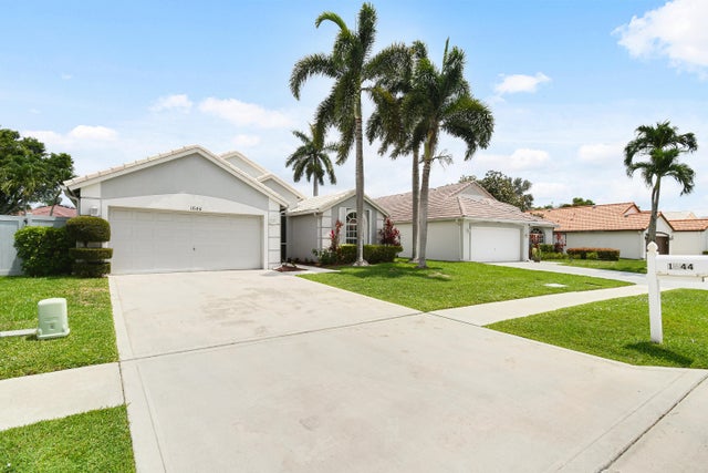 3 of 38 - 1644 Oak Berry Cir, Wellington, FL