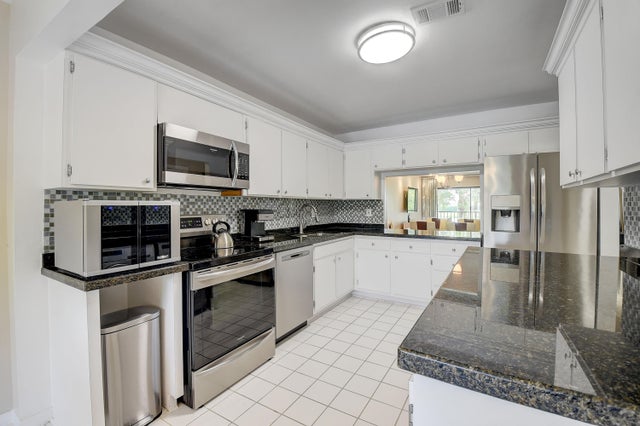 3 of 31 - 18 Westgate Lane #18f, Boynton Beach, FL