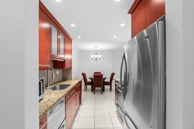 3 of 33 - 250 Ne 20th Street #1220, Boca Raton, FL