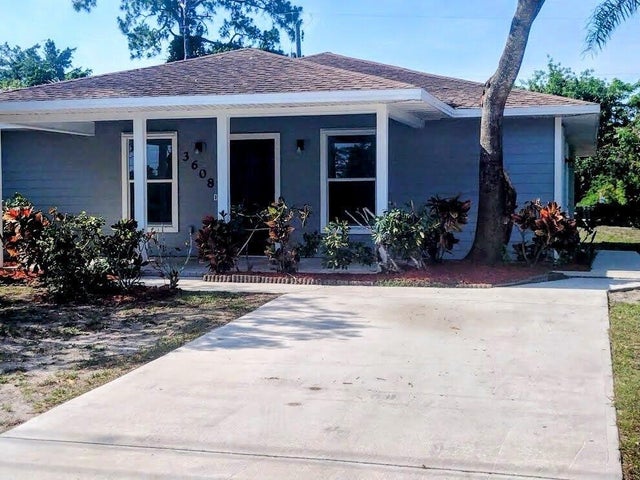 1 of 24 - 3608 Avenue Q, Fort Pierce, FL