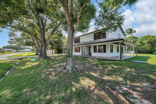 2 of 72 - 2033 Sw Justison Av, Port Saint Lucie, FL