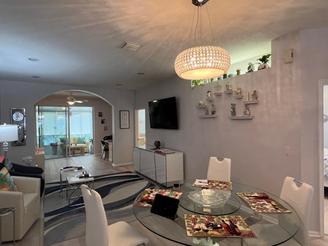 4 of 16 - 9875 Crescent View Dr S, Boynton Beach, FL