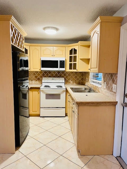 2 of 28 - 4491 Nw 1st Terrace, Deerfield Beach, FL