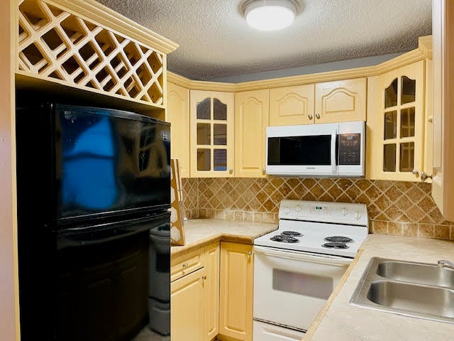 3 of 28 - 4491 Nw 1st Terrace, Deerfield Beach, FL