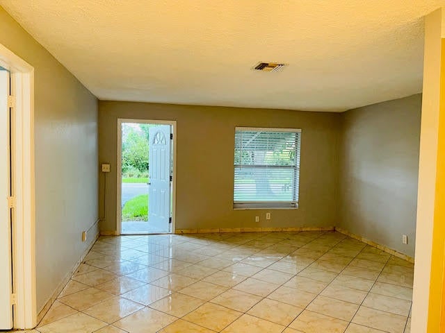 4 of 28 - 4491 Nw 1st Terrace, Deerfield Beach, FL