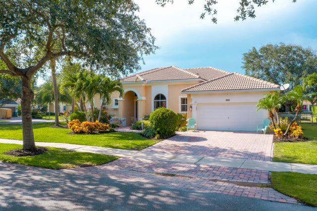 4 of 80 - 146 Magnolia Way, Tequesta, FL