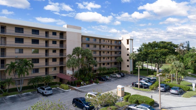 1 of 23 - 7770 Tahiti Lane #408, Lake Worth, FL