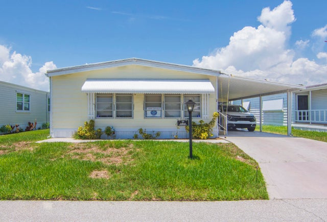 1 of 31 - 106 N Warner Drive, Jensen Beach, FL