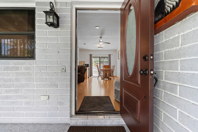3 of 34 - 1045 Nw 47th Terrace, Miami, FL